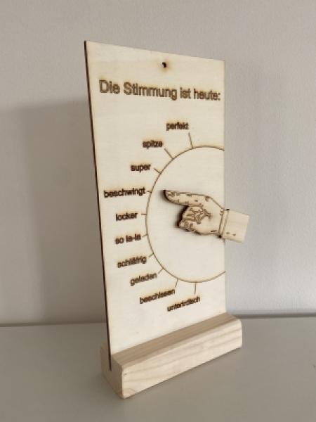 Moot-Barometer - side view left